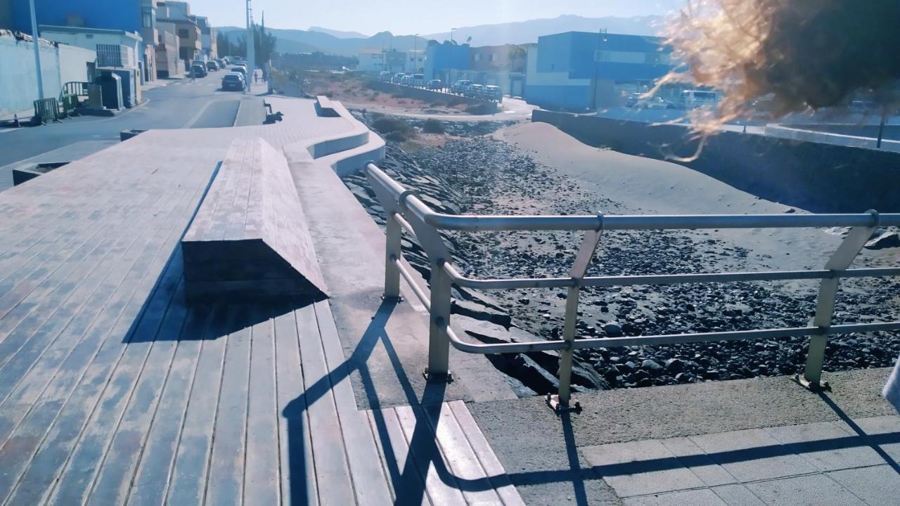 Burrero Beach Stay - Sunshine El Burrero المظهر الخارجي الصورة
